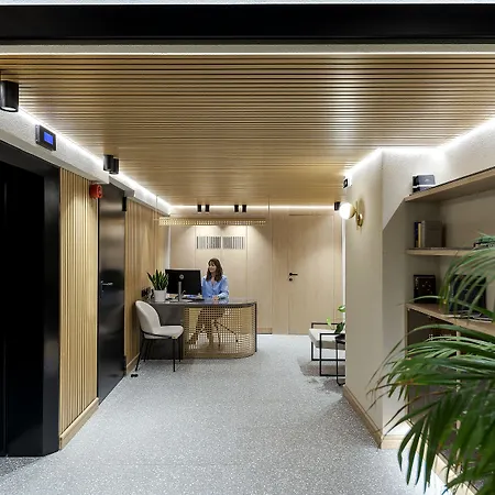 Apartahotel Thirtynine Urban 4*