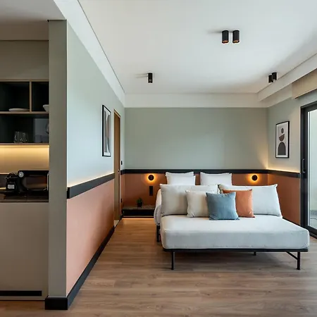 Apartahotel Thirtynine Urban 4*