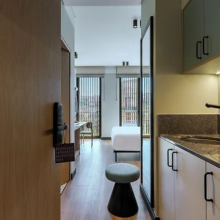 Apartahotel Thirtynine Urban 4*